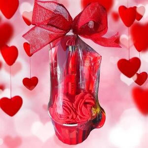 Red Gift Set with Bow